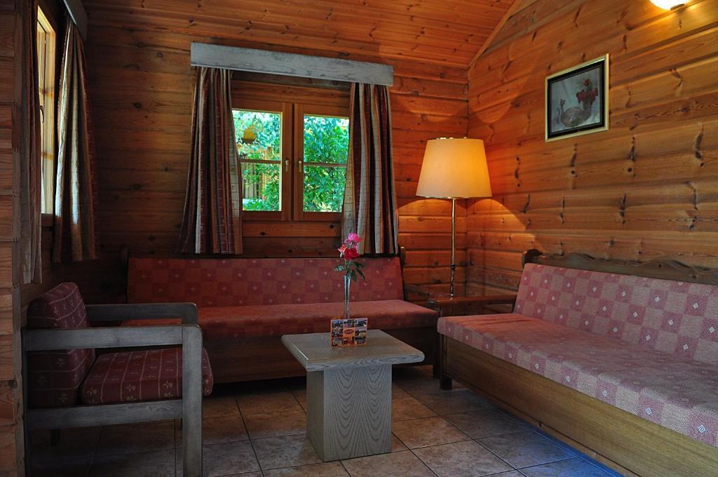 Sandy'S Studios Apartments & Log-Villas Кос Номер фото